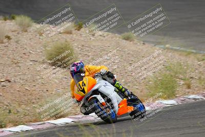 media/Jun-04-2022-WERA (Sat) [[b852bbbd55]]/Race 8 Superbike Expert Novice V7 HW/